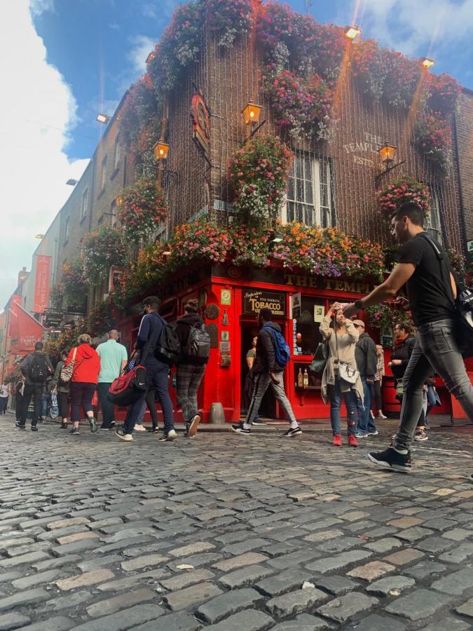 Temple bar